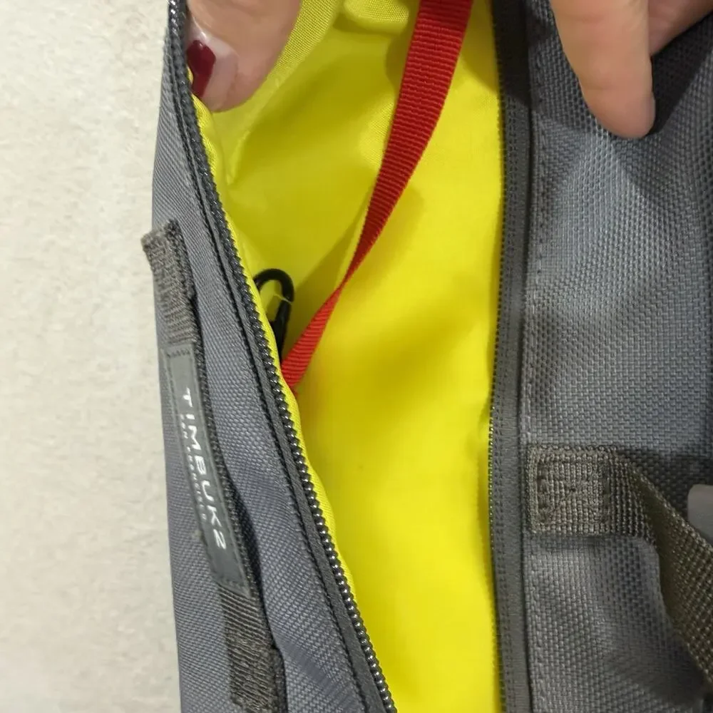 Timbuk2 bright green